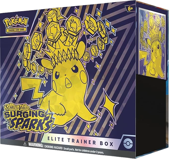 Immagine della Pokémon TCG Elite Trainer Box Surging Sparks (ENG), con grafica ufficiale e confezione completa.